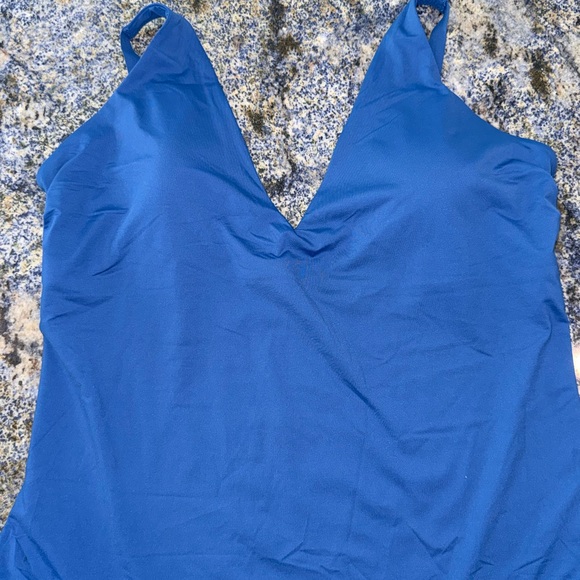 Everlane Women's Blue One-Piece Swimsuit - Picture 3 of 7